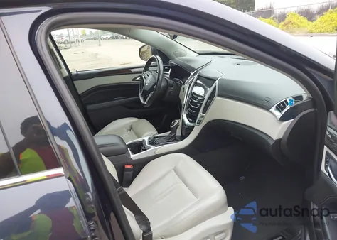 2015 Cadillac Srx Luxury Collection z USA, uszkodzony, nr VIN 3GYFNEE35FS556165